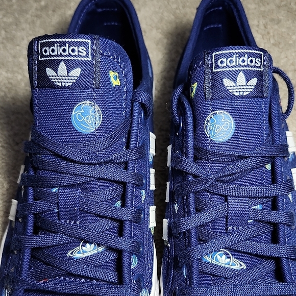 Adidas Nizza Dark Blue Sneakers with White Accents - Picture 9 of 10